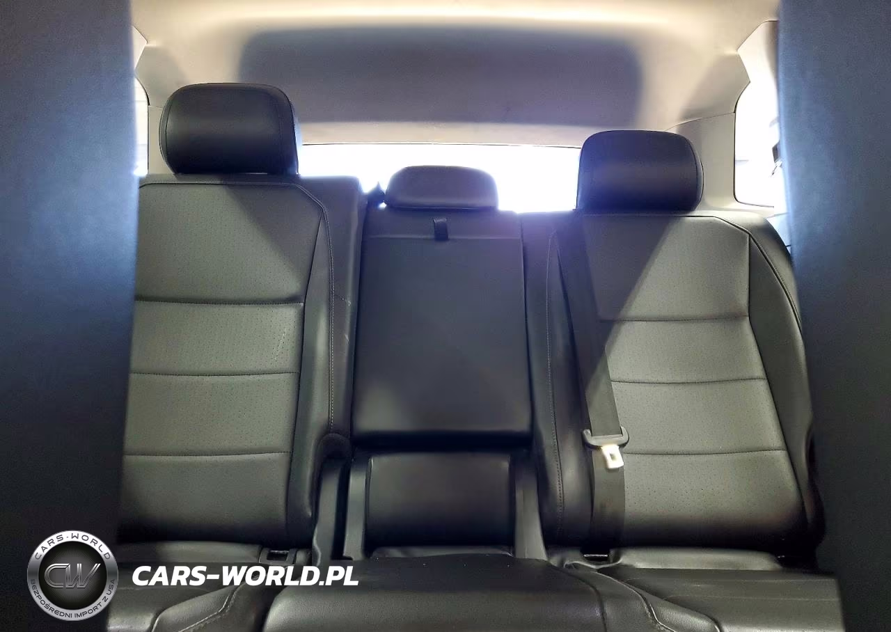 2018 Volkswagen Tiguan Se VIN:3VV2B7AX8JM185907 - 10