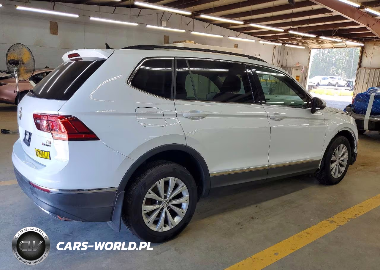 2018 Volkswagen Tiguan Se VIN:3VV2B7AX8JM185907 - 3