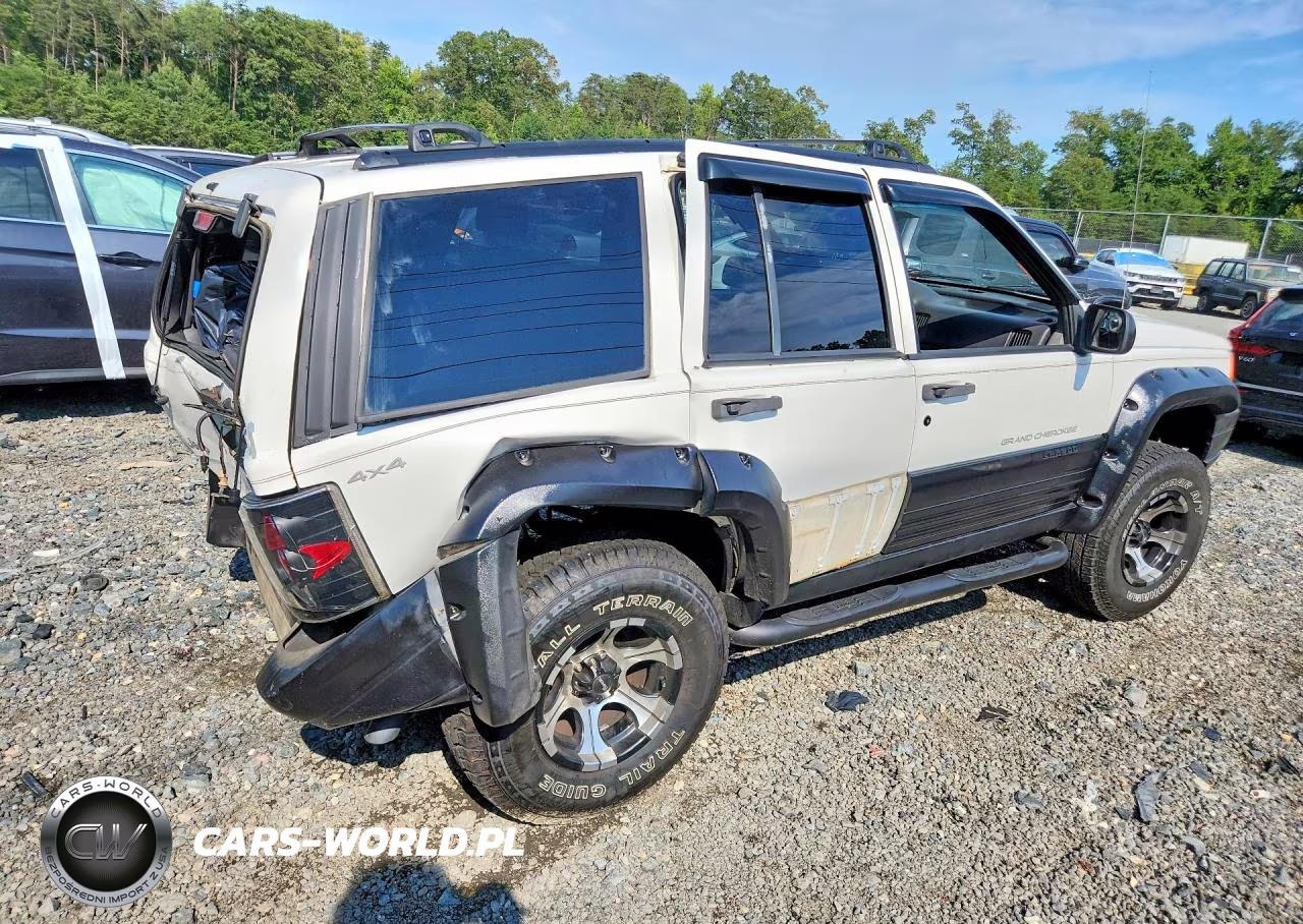 1997 Jeep Grand Cherokee Laredo VIN:1J4GZ58SXVC523582 - 3