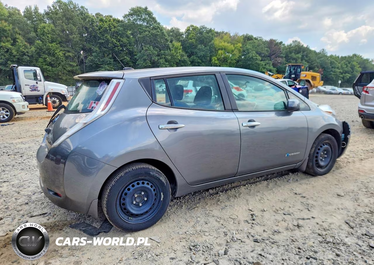 2015 Nissan Leaf S VIN:1N4AZ0CP5FC332869 - 3
