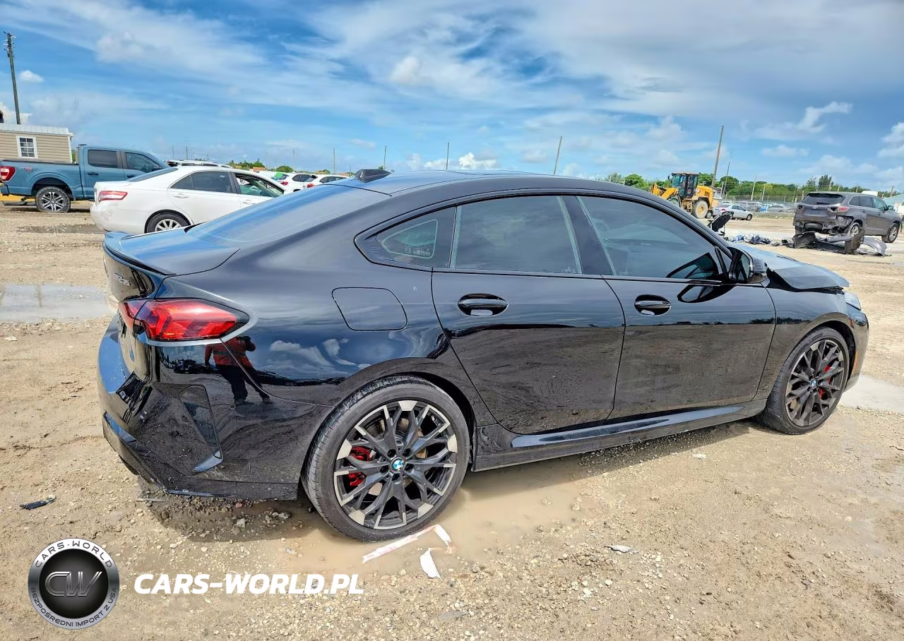 2025 BMW M235Xi VIN:WBA33GG06S7S49459 - 3