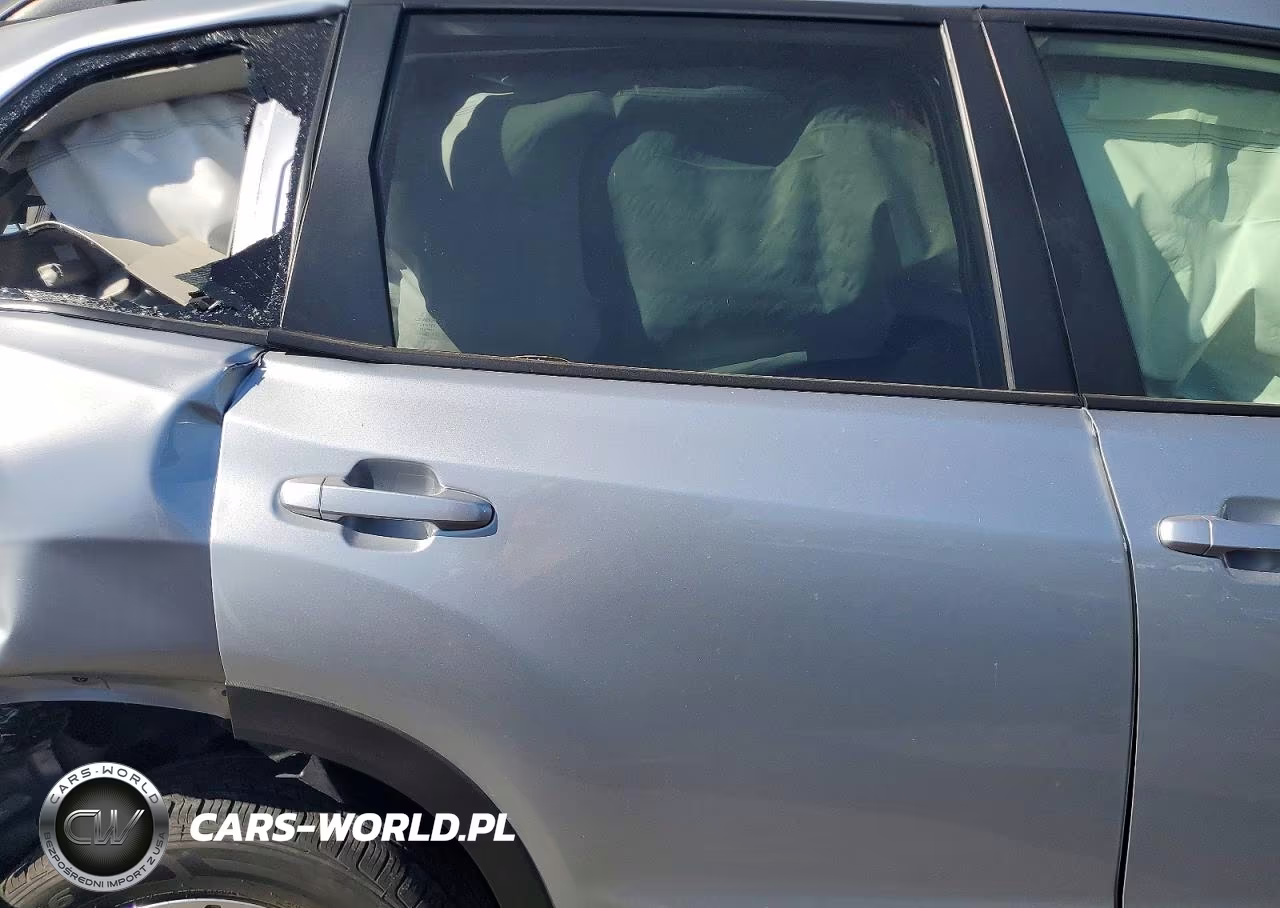 2019 Subaru Forester Premium VIN:JF2SKAGC0KH576492 - 11
