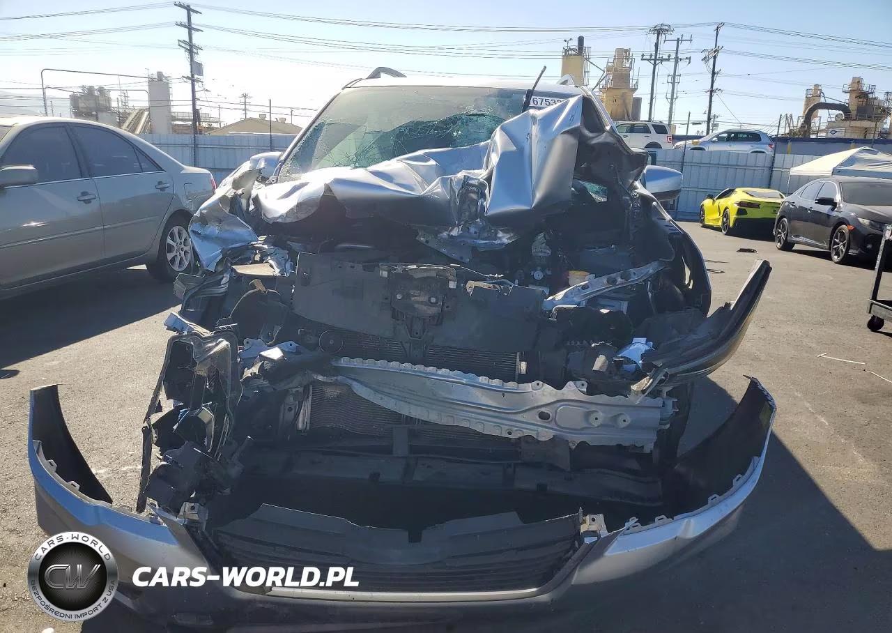 2019 Subaru Forester Premium VIN:JF2SKAGC0KH576492 - 5