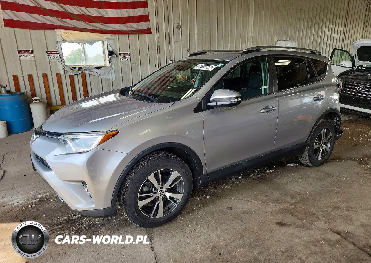 2018 Toyota Rav4 Xle VIN:2T3RFREV9JW721719 - 1