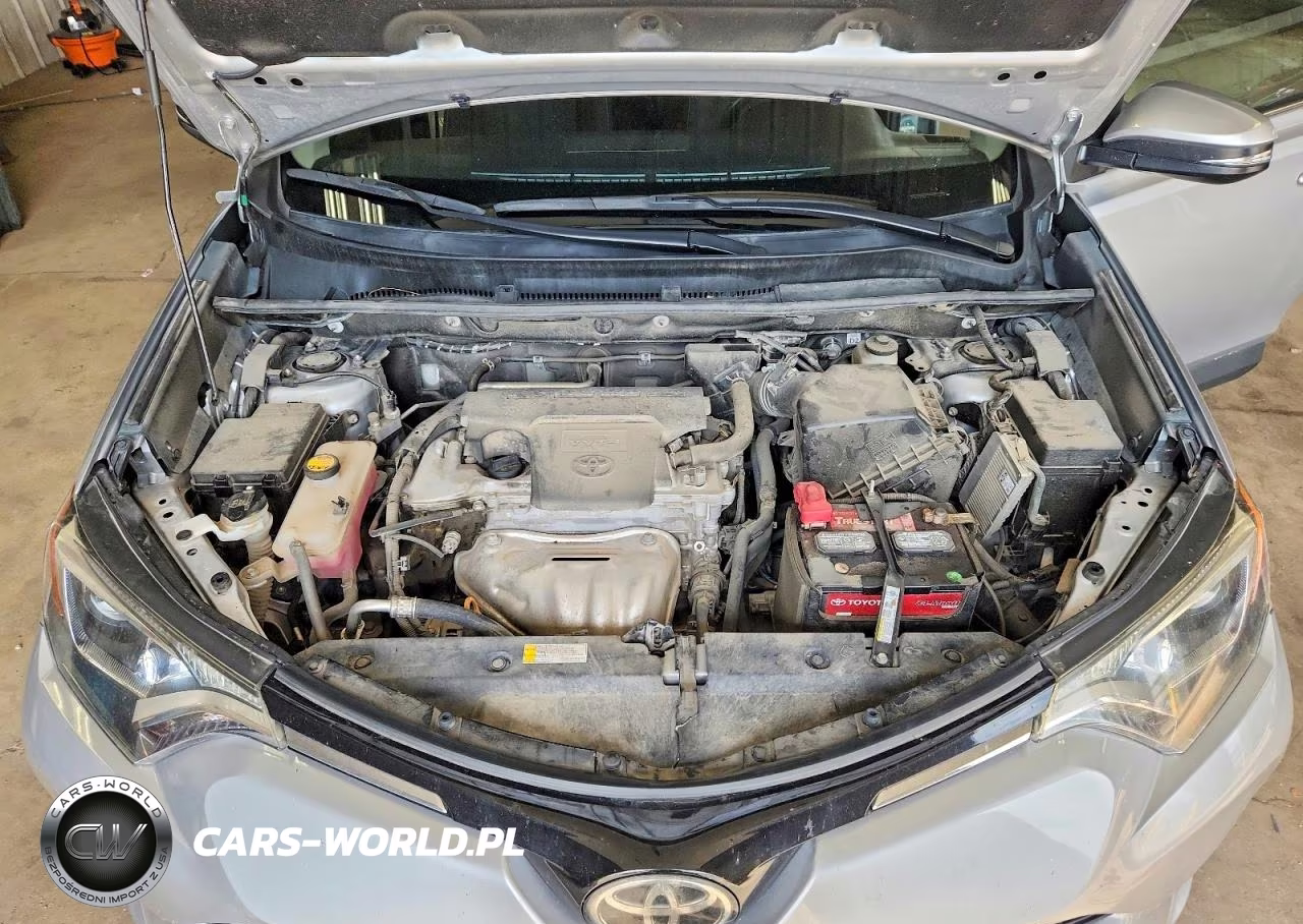 2018 Toyota Rav4 Xle VIN:2T3RFREV9JW721719 - 11