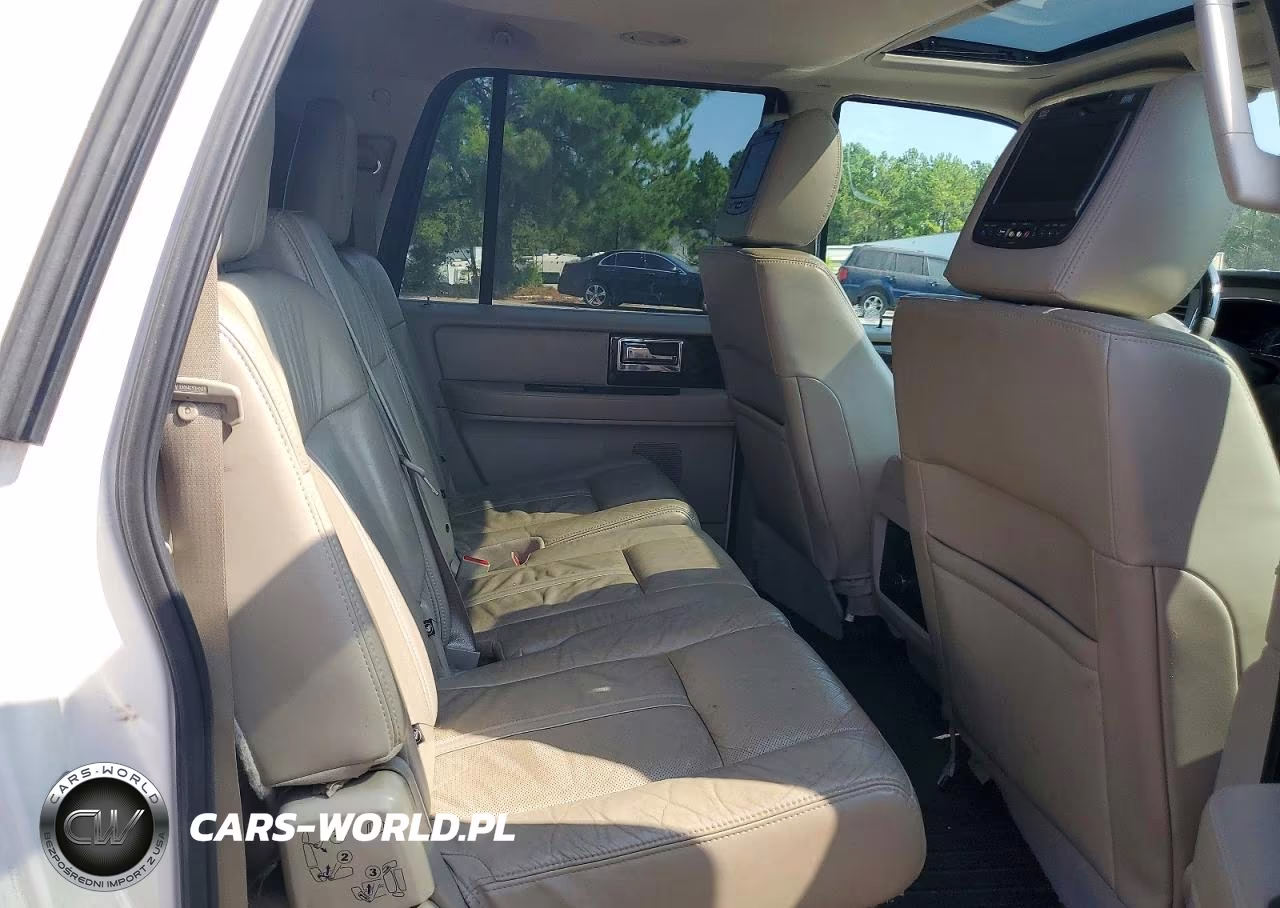 2015 Lincoln Navigator L VIN:5LMJJ3HTXFEJ01584 - 10