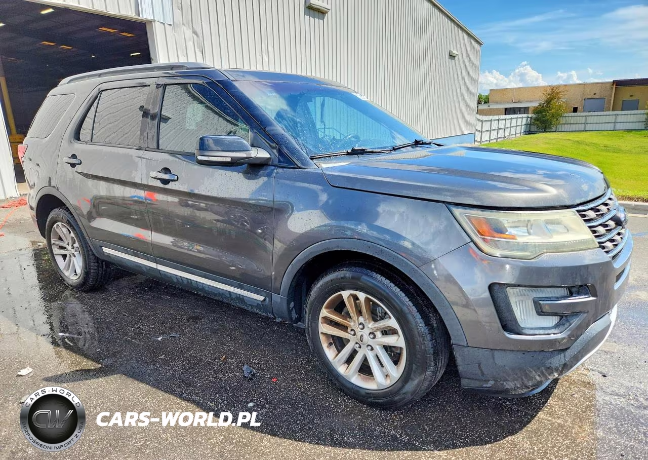 2017 Ford Explorer Xlt VIN:1FM5K7D84HGA92771 - 4
