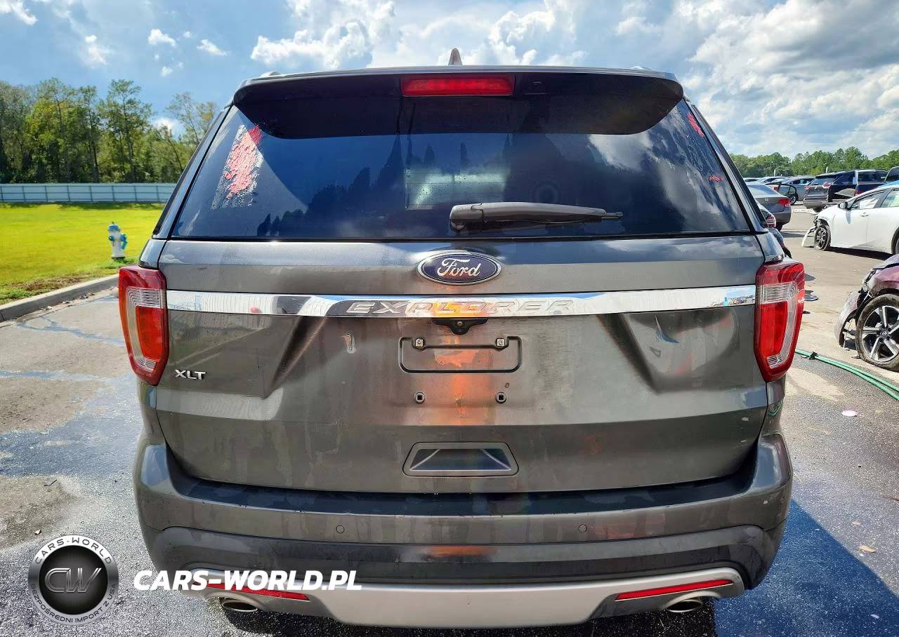 2017 Ford Explorer Xlt VIN:1FM5K7D84HGA92771 - 6