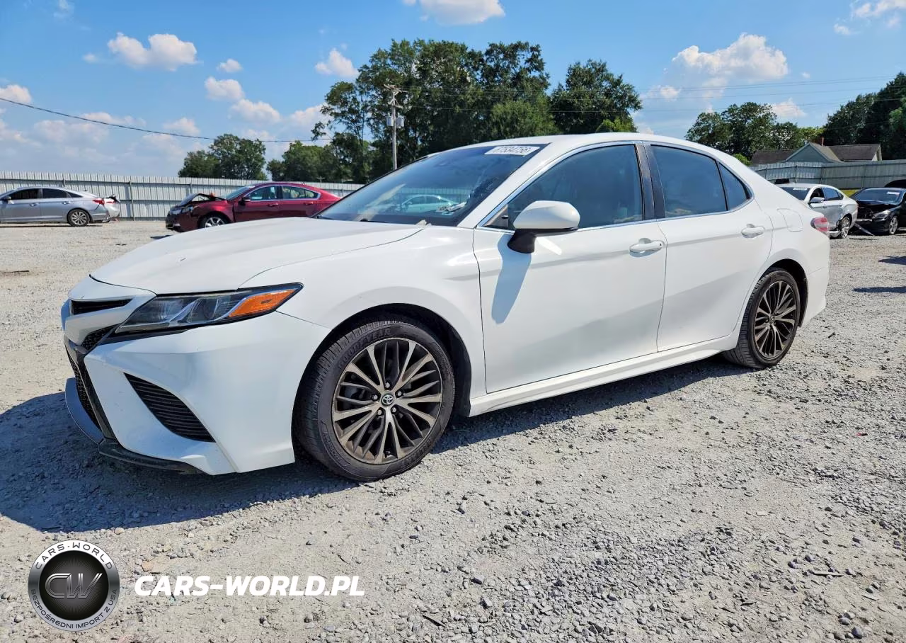 2020 Toyota Camry Se