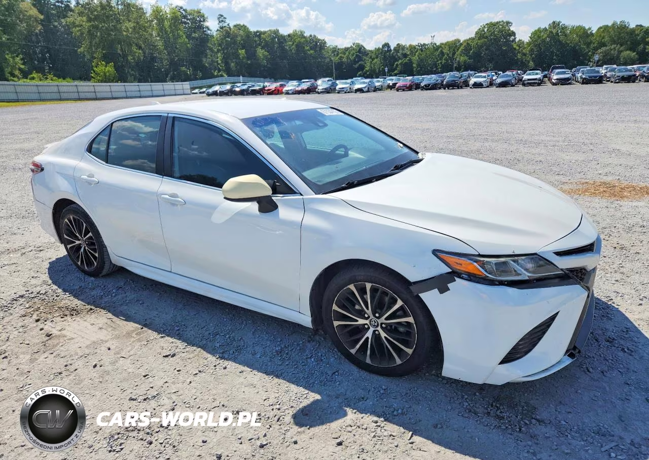 2020 Toyota Camry Se VIN:4T1G11AK3LU306538 - 4