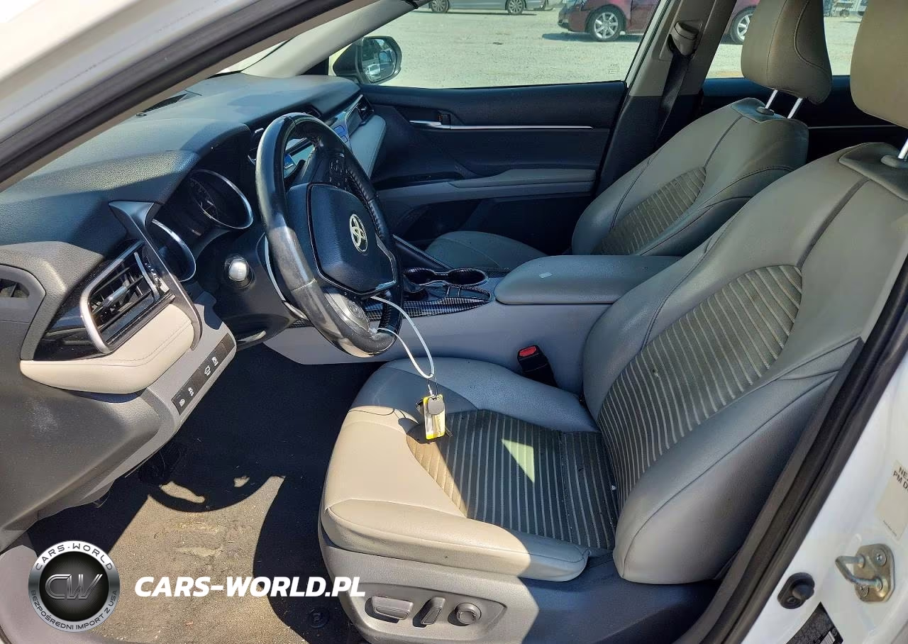 2020 Toyota Camry Se VIN:4T1G11AK3LU306538 - 7