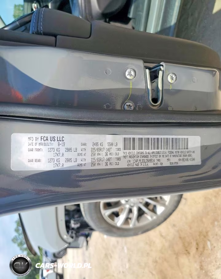 2020 Jeep Cherokee Latitude Plus VIN:1C4PJMLB3LD509514 - 14