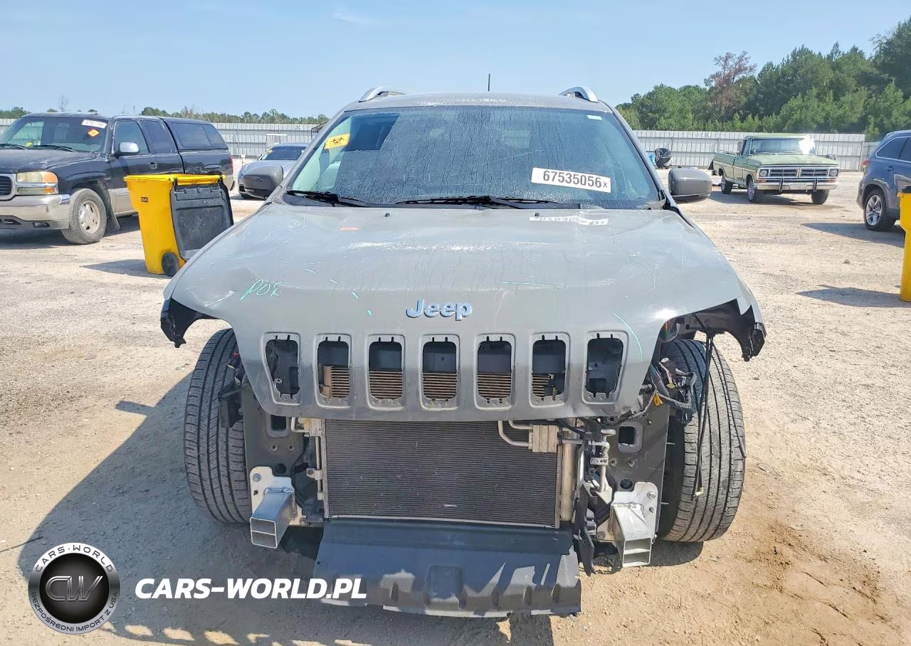 2020 Jeep Cherokee Latitude Plus VIN:1C4PJMLB3LD509514 - 5