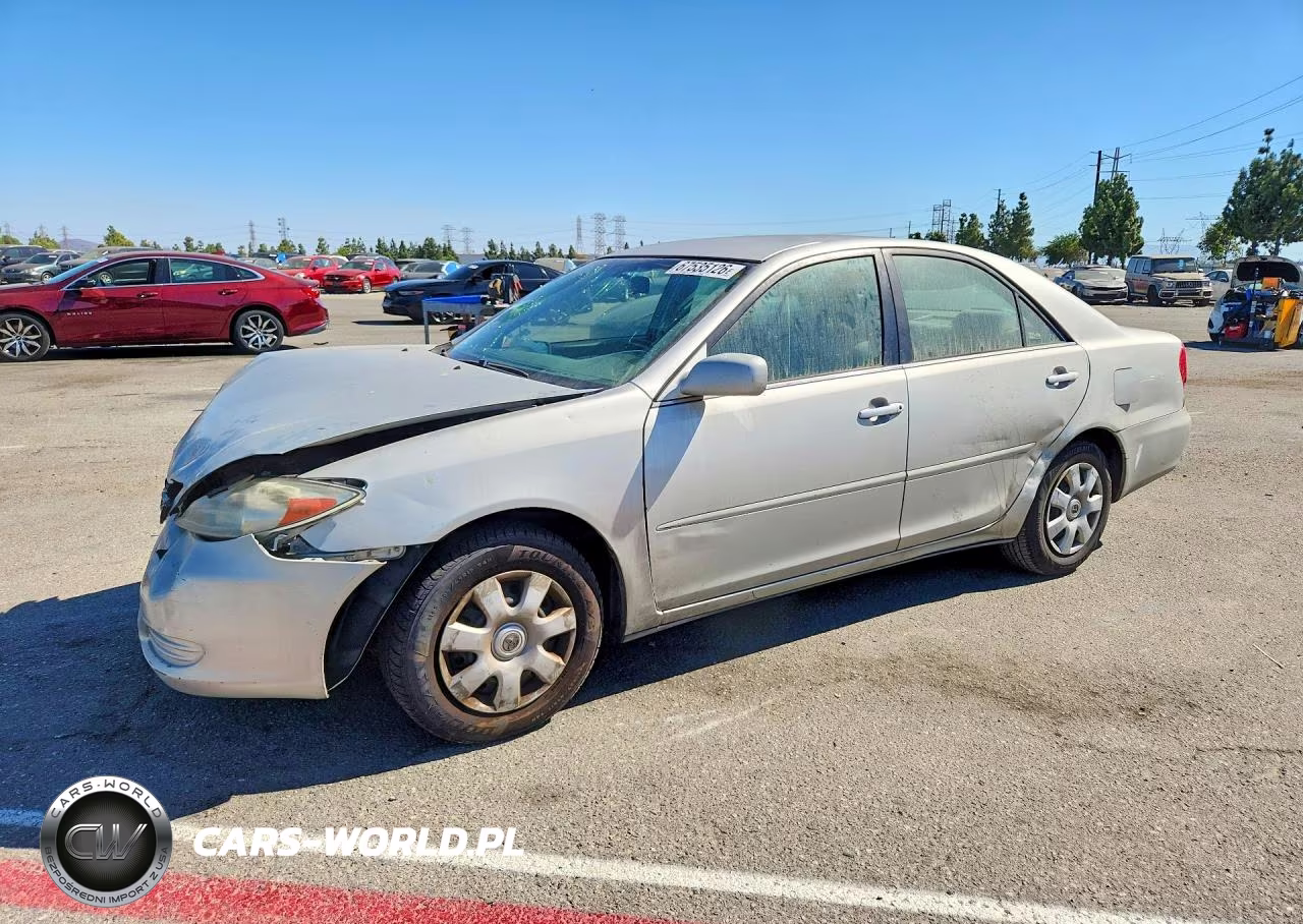 2003 Toyota Camry Le – zdjęcie 1 z 12