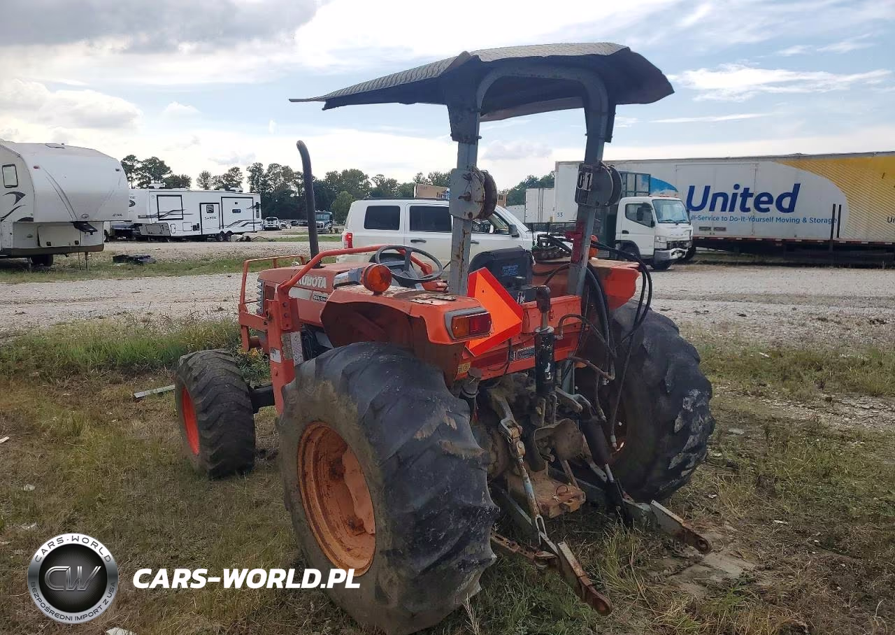 2003 Kubota Tractor VIN:64987 - 3