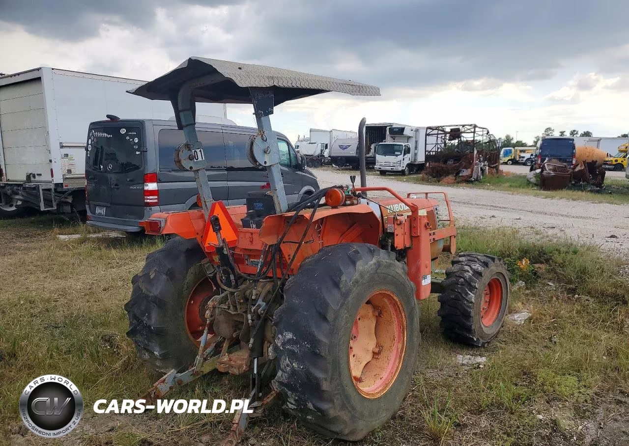 2003 Kubota Tractor VIN:64987 - 4