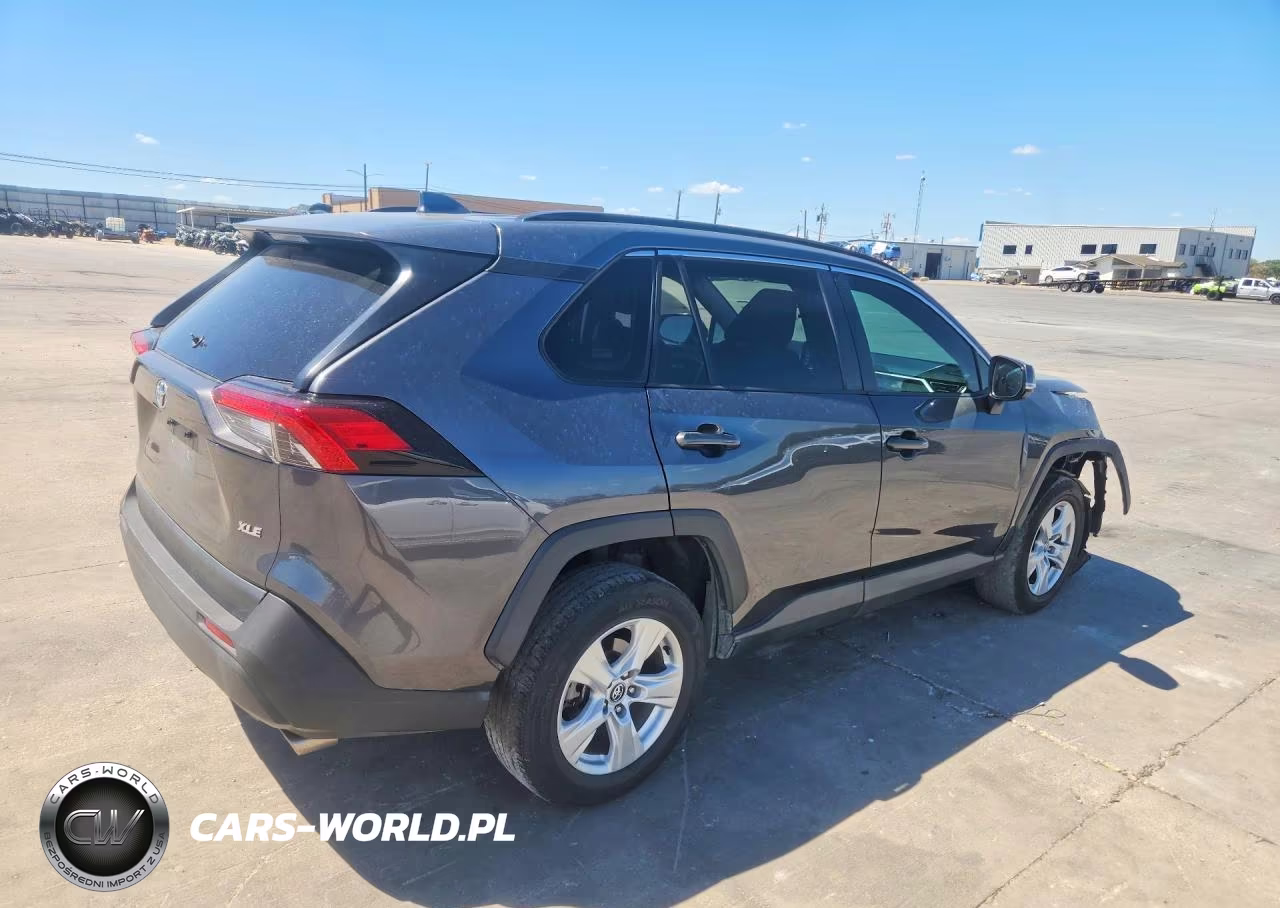 2020 Toyota Rav4 Xle VIN:2T3W1RFV9LC049133 - 3