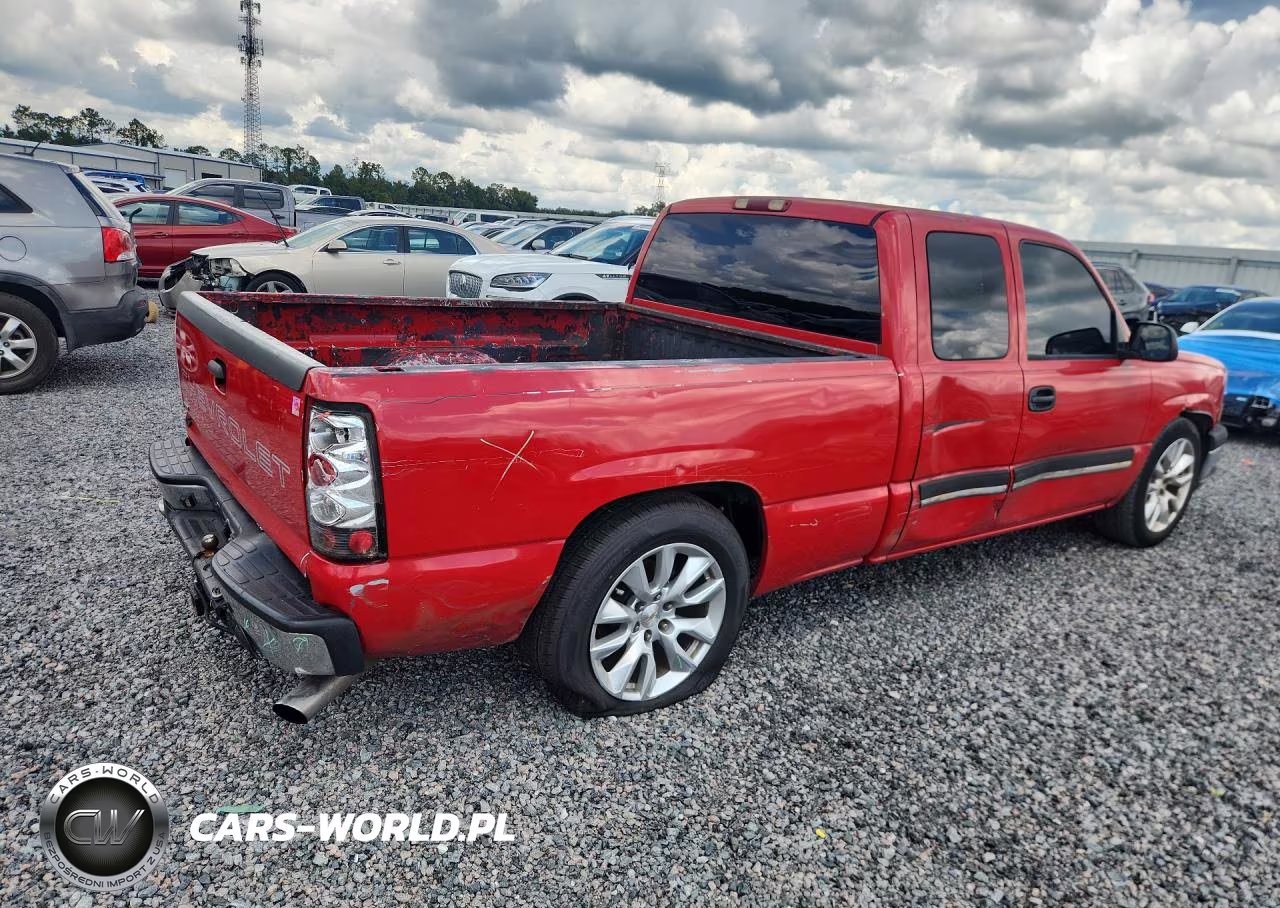 2004 Chevrolet Silverado C1500 VIN:1GCEC19X04Z337076 - 3