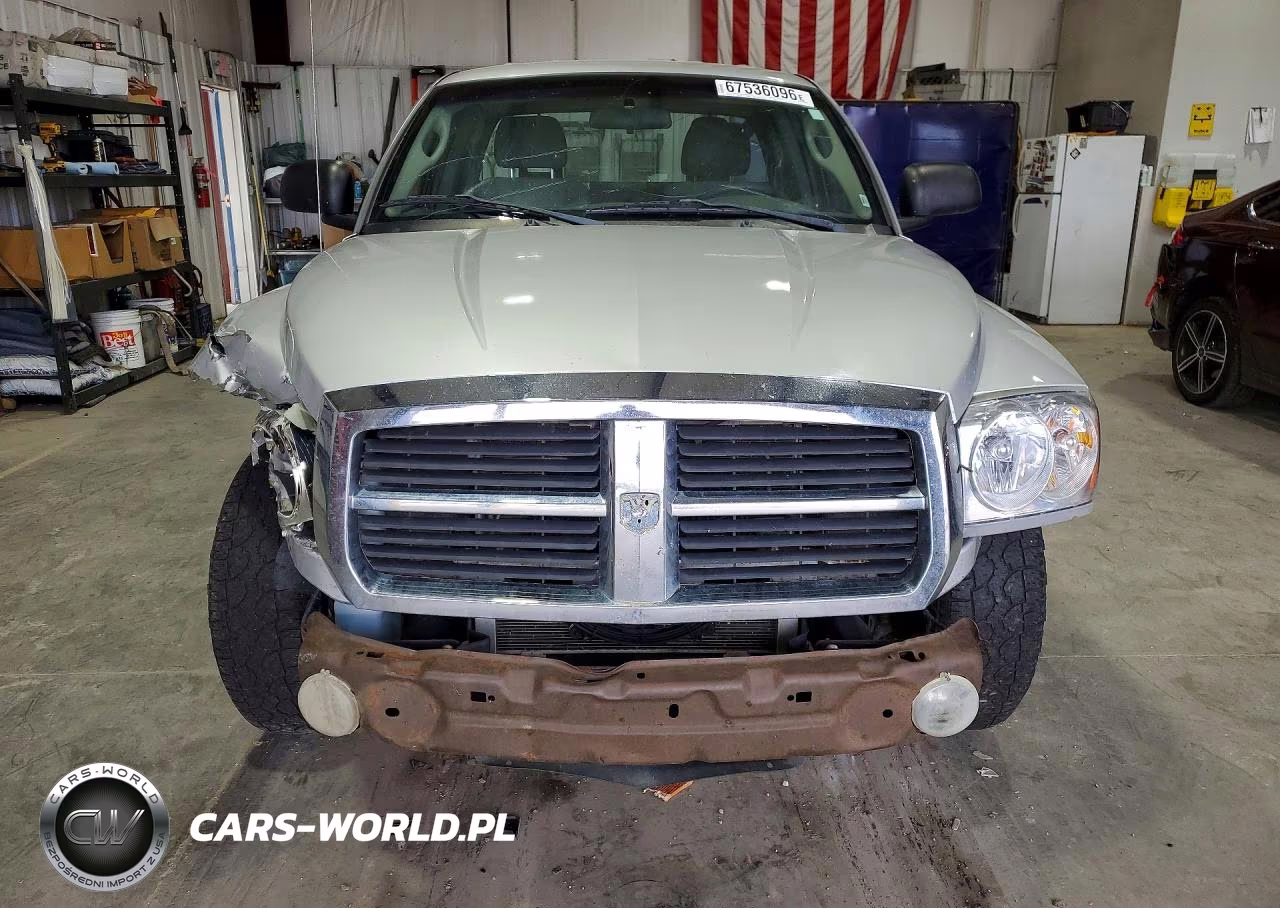 2005 Dodge Dakota Slt VIN:1D7HW42N05S315500 - 5