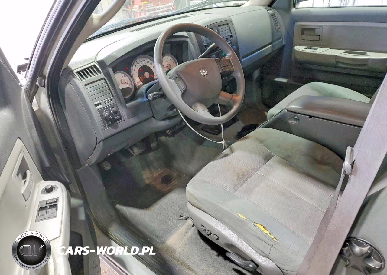 2005 Dodge Dakota Slt VIN:1D7HW42N05S315500 - 8
