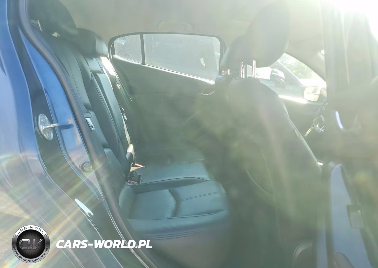 2018 Mazda 3 Grand Touring VIN:3MZBN1M31JM193226 - 10