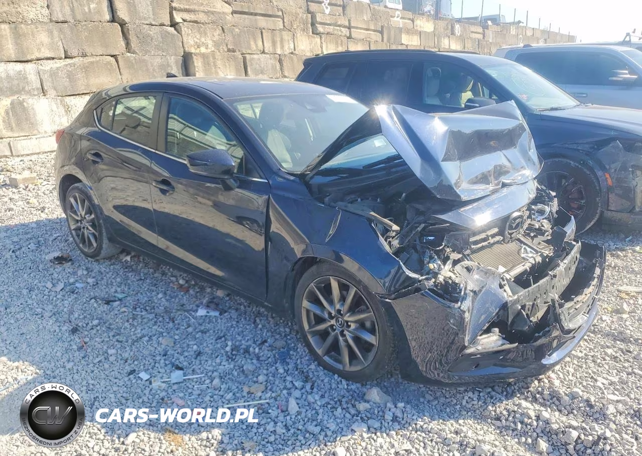 2018 Mazda 3 Grand Touring VIN:3MZBN1M31JM193226 - 4