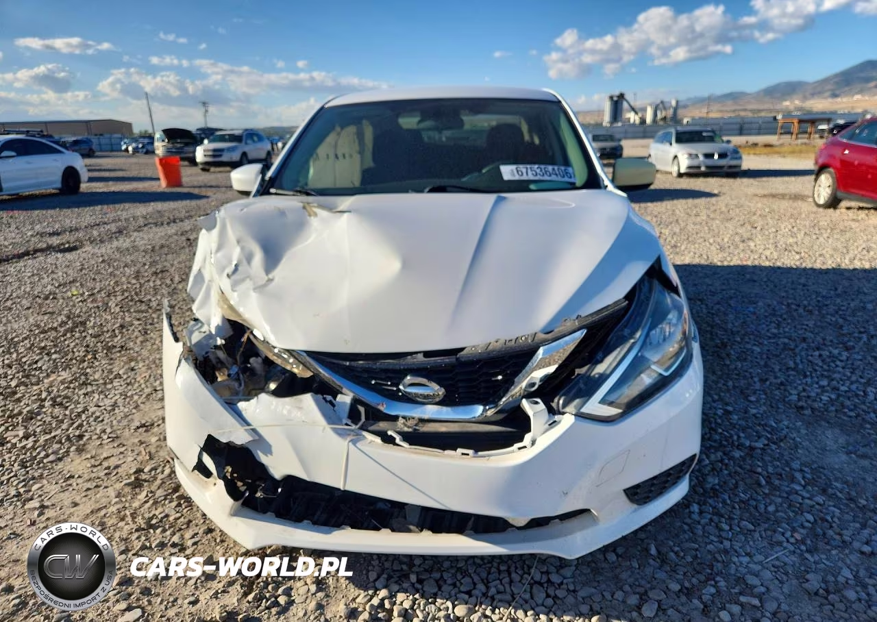 2017 Nissan Sentra S VIN:3N1AB7AP2HY368882 - 5