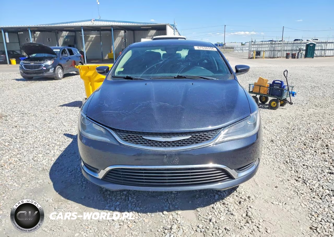 2016 Chrysler 200 Limited VIN:1C3CCCAB4GN170417 - 5
