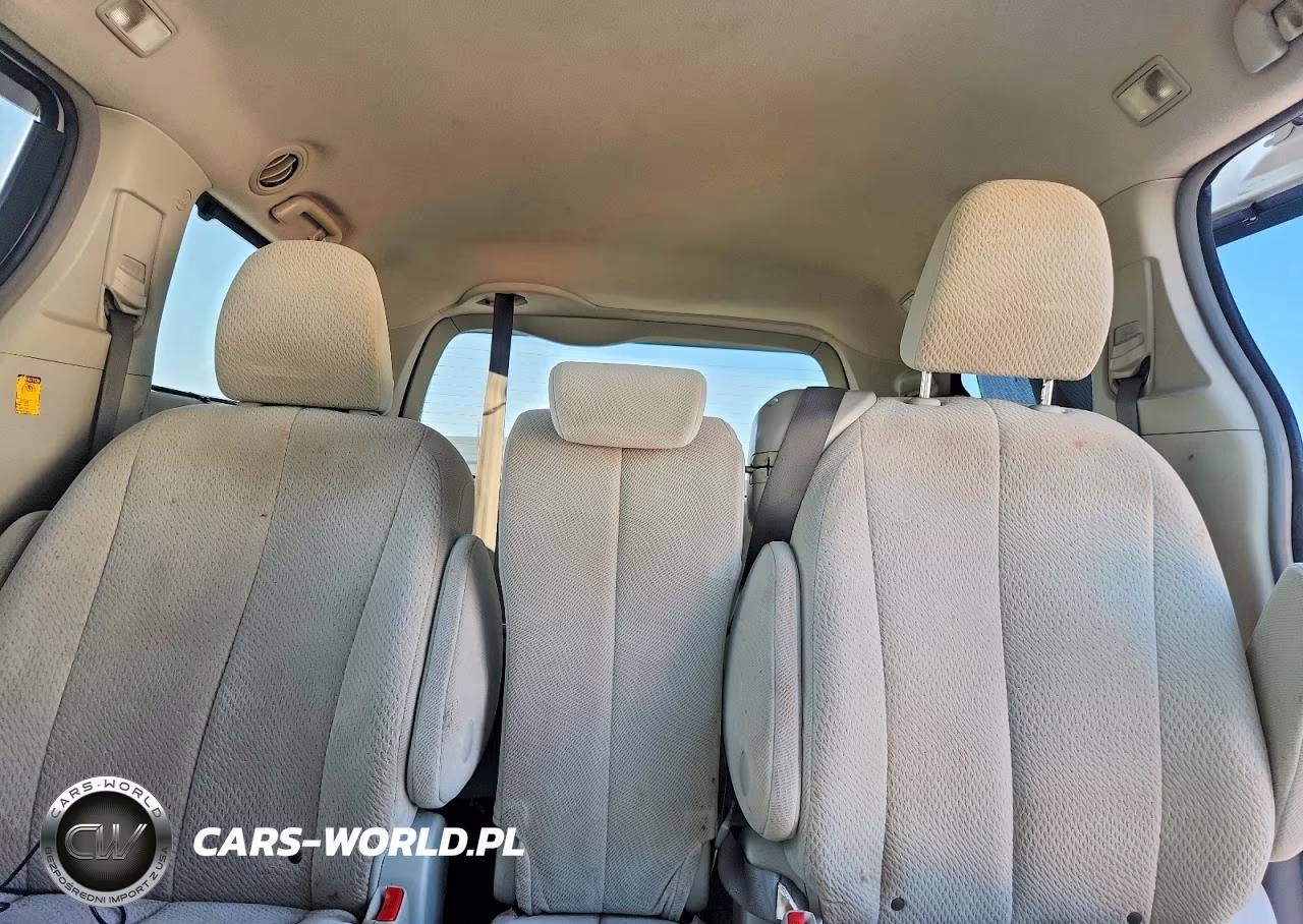2011 Toyota Sienna Le VIN:5TDKK3DC6BS146282 - 10