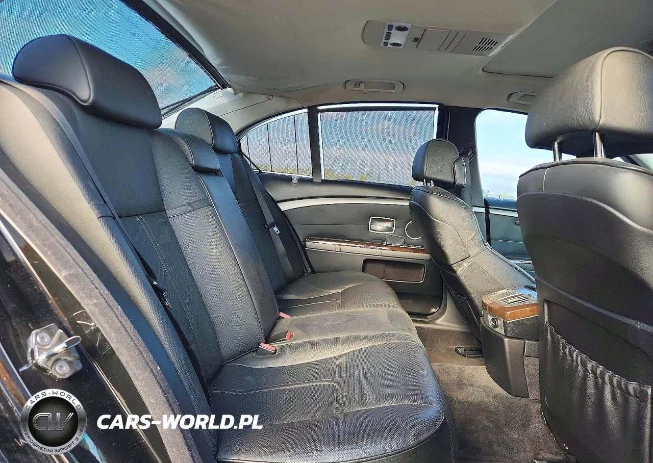2007 BMW 750 I VIN:WBAHL83547DT10653 - 10