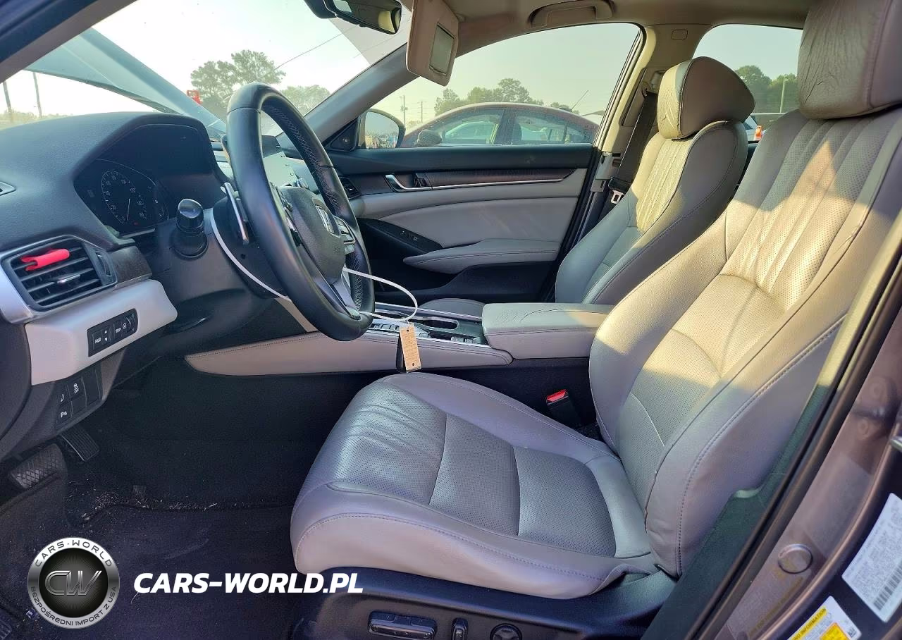 2018 Honda Accord Touring VIN:1HGCV2F98JA027637 - 7