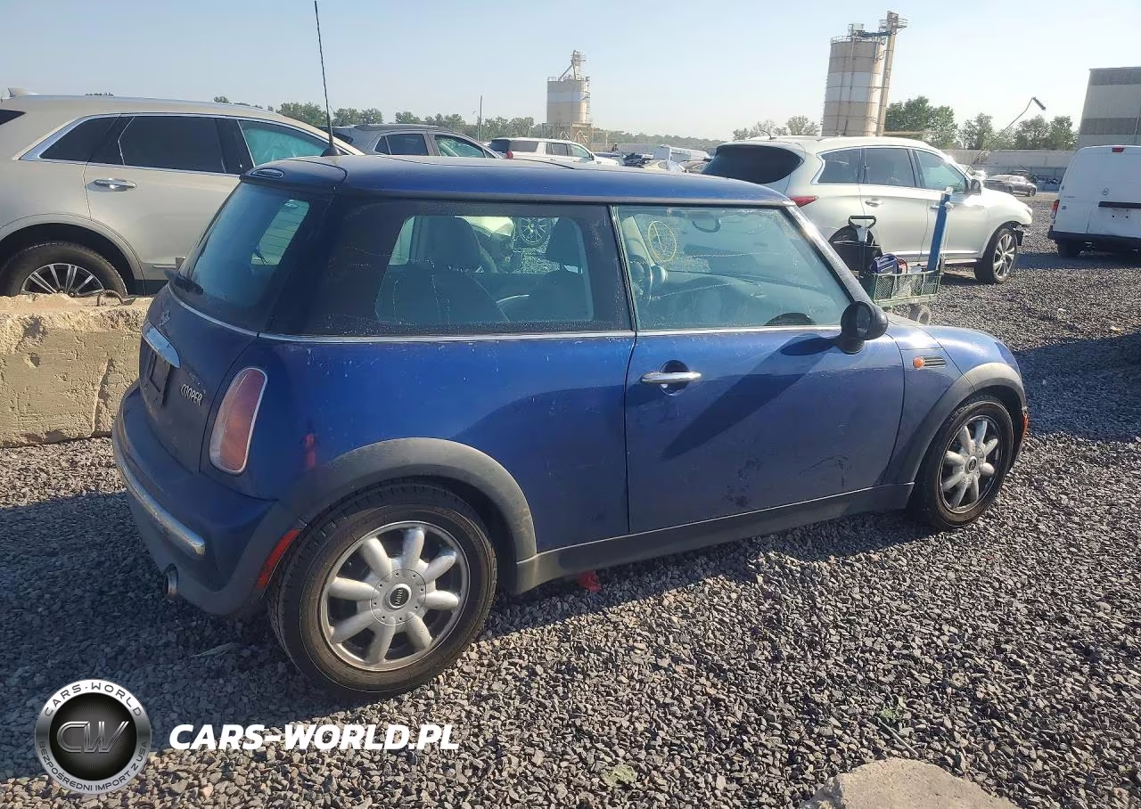 2003 Mini Cooper VIN:WMWRC33483TE15553 - 3