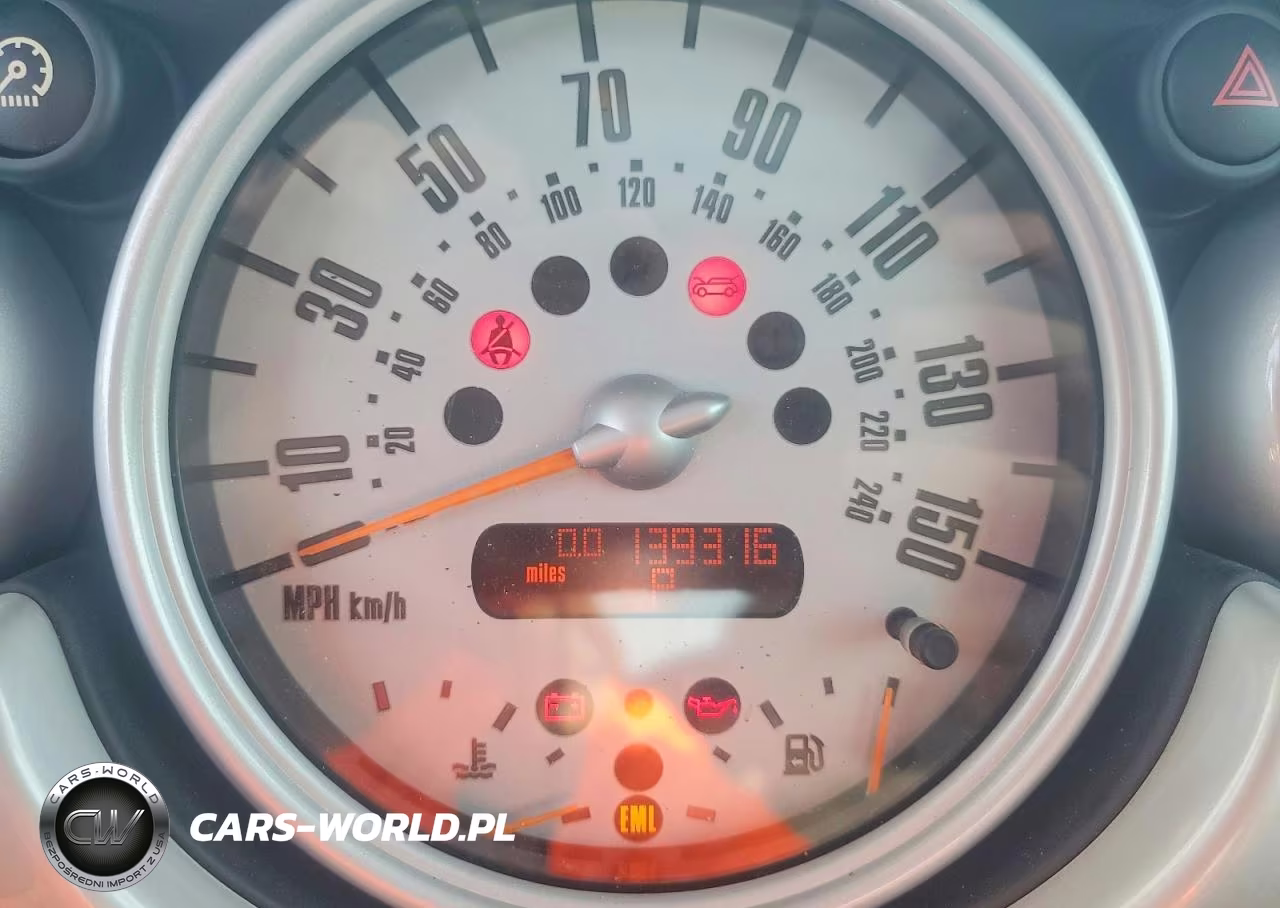 2003 Mini Cooper VIN:WMWRC33483TE15553 - 9