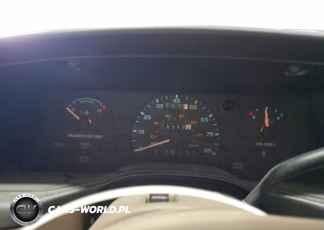 1993 Ford Taurus Gl VIN:1FACP5248PG268114 - 9