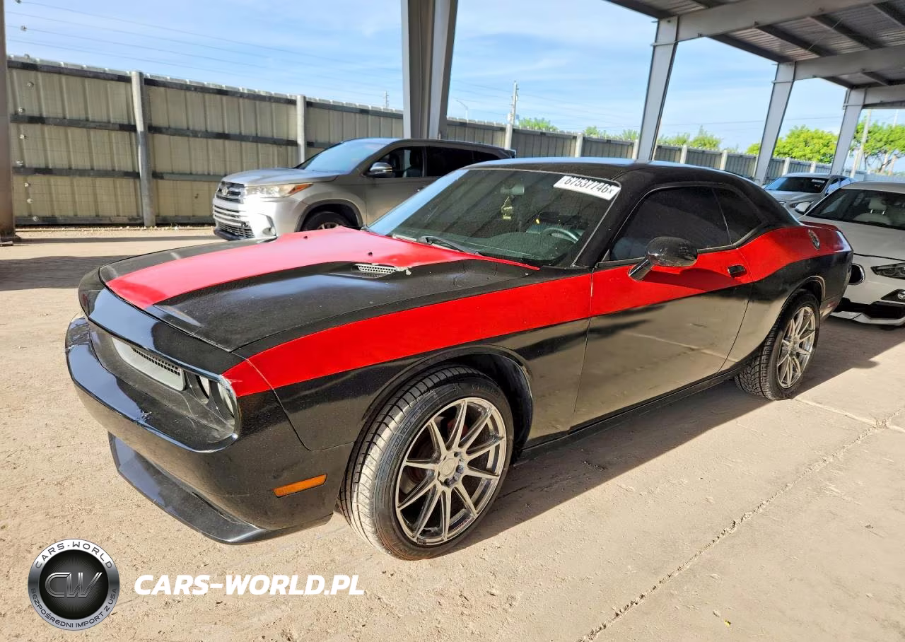 2013 Dodge Challenger Sxt
