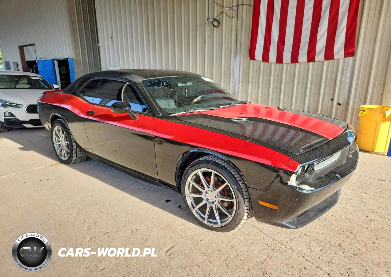 2013 Dodge Challenger Sxt VIN:2C3CDYAG7DH663101 - 4