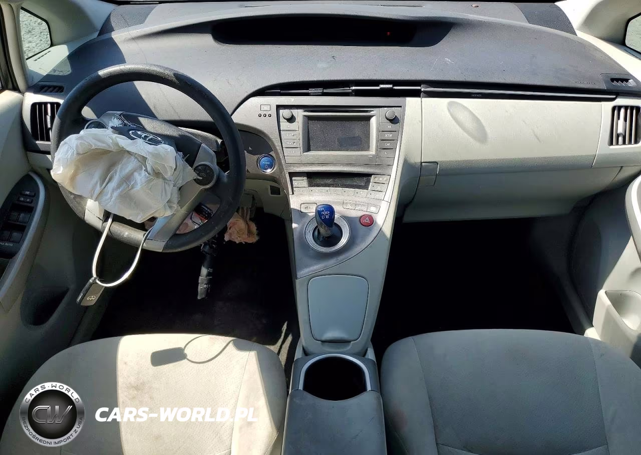 2012 Toyota Prius Two VIN:JTDKN3DU3C1480557 - 8