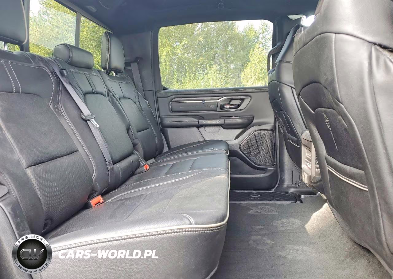 2023 Ram 1500 Limited VIN:1C6SRFHT3PN697930 - 10