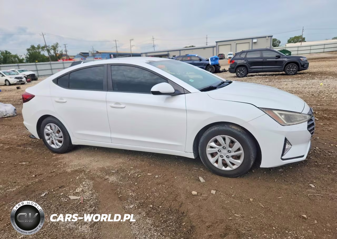 2019 Hyundai Elantra Se VIN:5NPD74LF3KH427764 - 4