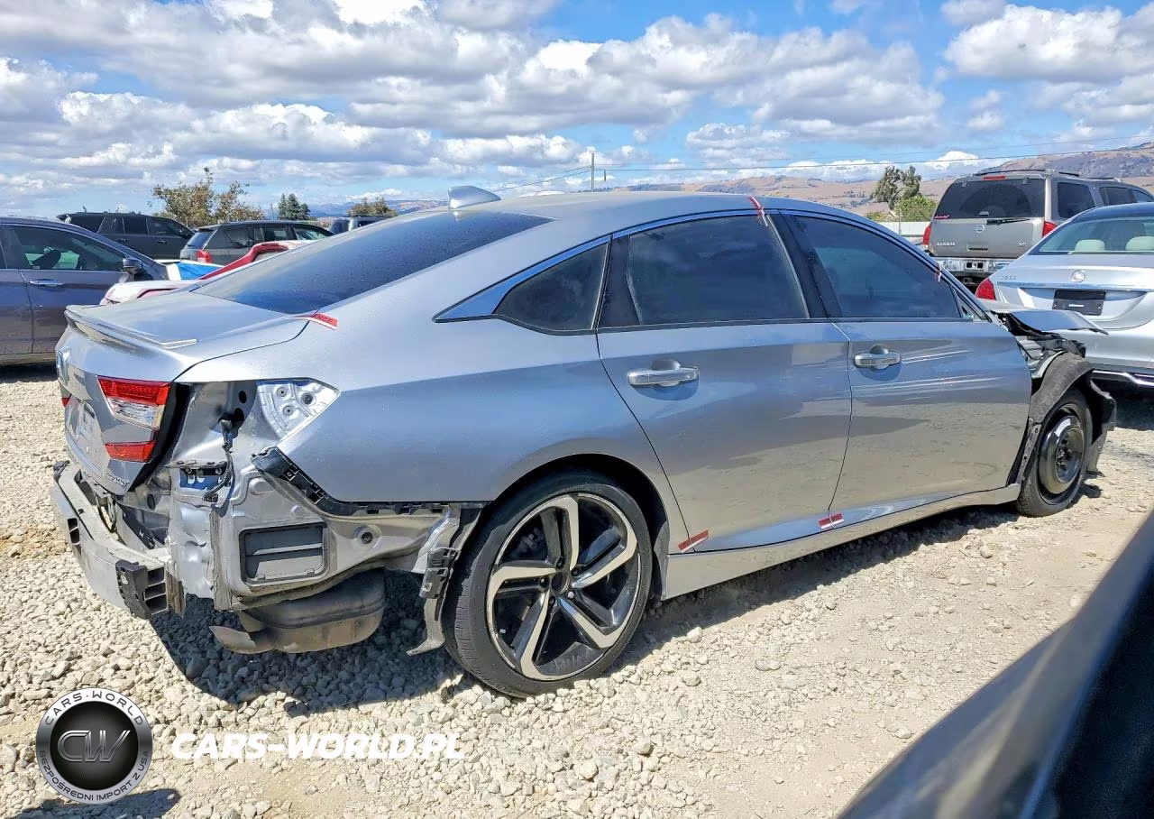 2018 Honda Accord Sport VIN:1HGCV1F36JA164310 - 3