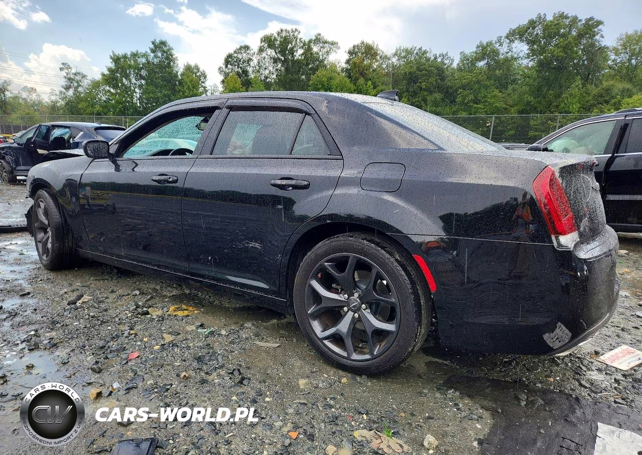 2021 Chrysler 300 Touring VIN:2C3CCAAG7MH596011 - 2