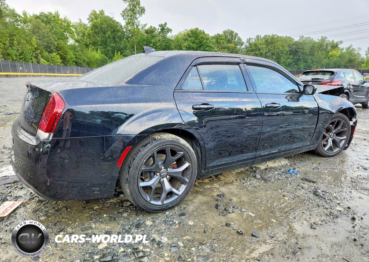 2021 Chrysler 300 Touring VIN:2C3CCAAG7MH596011 - 3