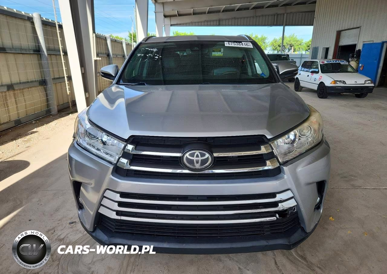 2017 Toyota Highlander Xle VIN:5TDKZRFH8HS516910 - 5