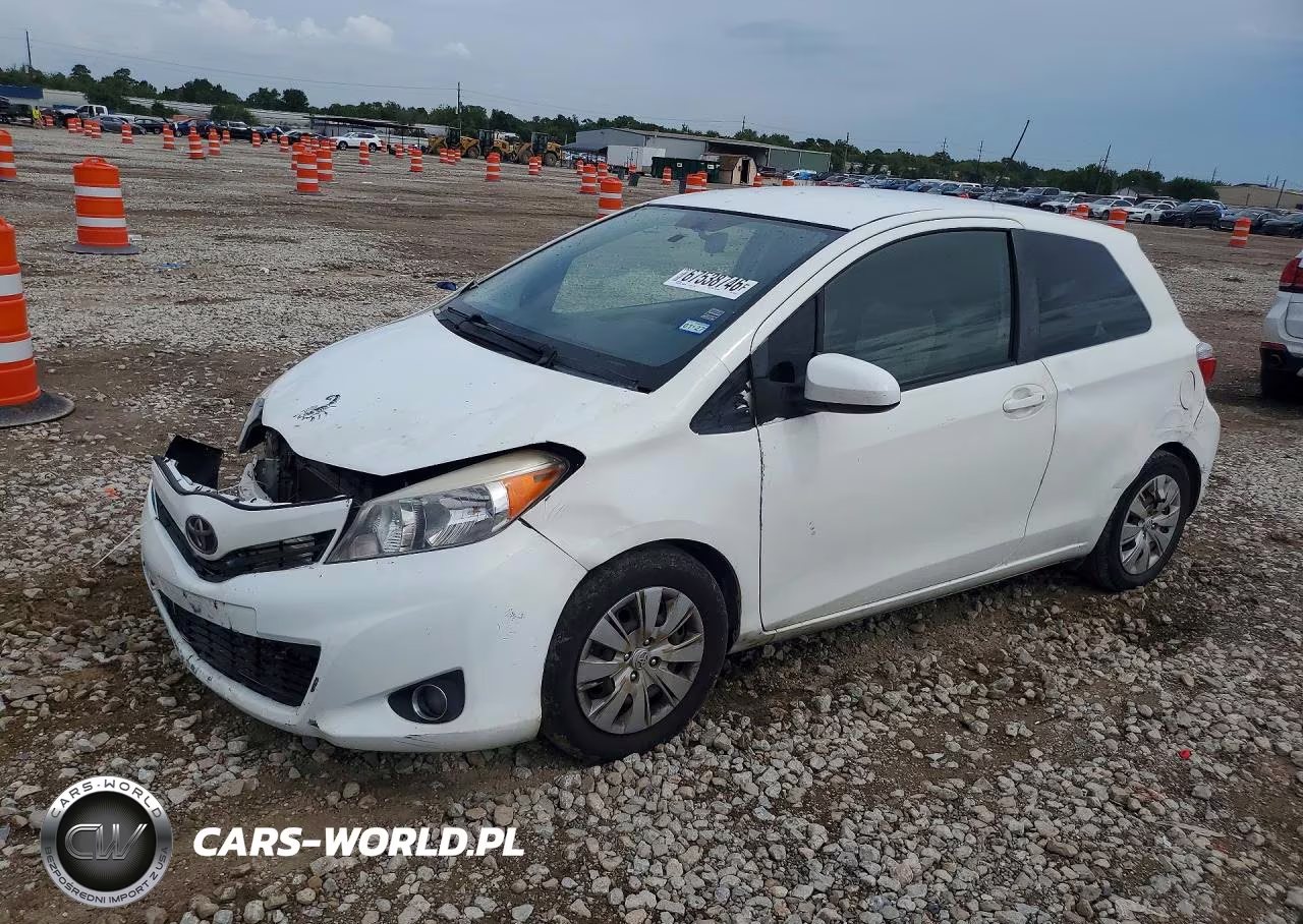 2013 Toyota Yaris 3-Door Le VIN:JTDJTUD30DD567931 - 1