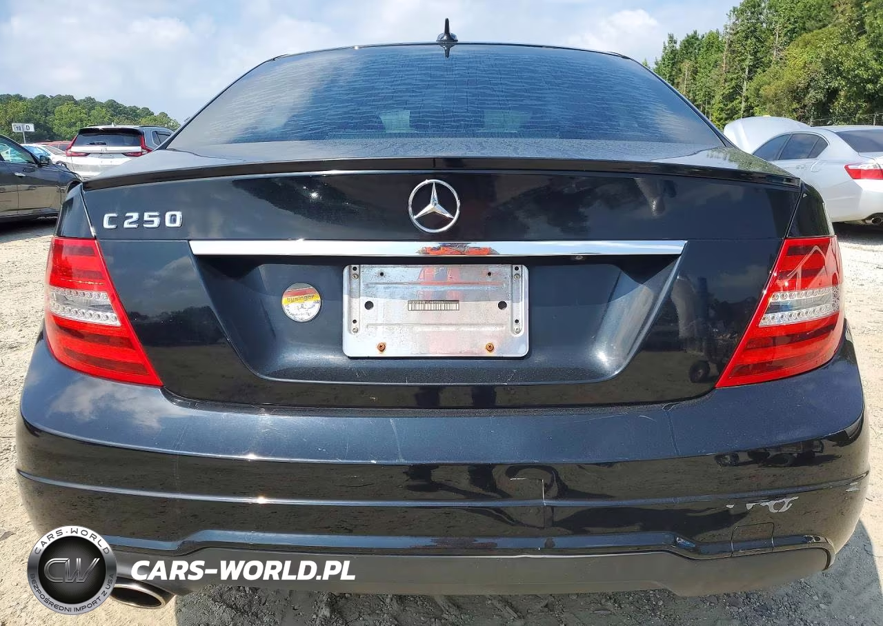 2012 Mercedes-Benz C 250 VIN:WDDGF4HB1CA677024 - 6