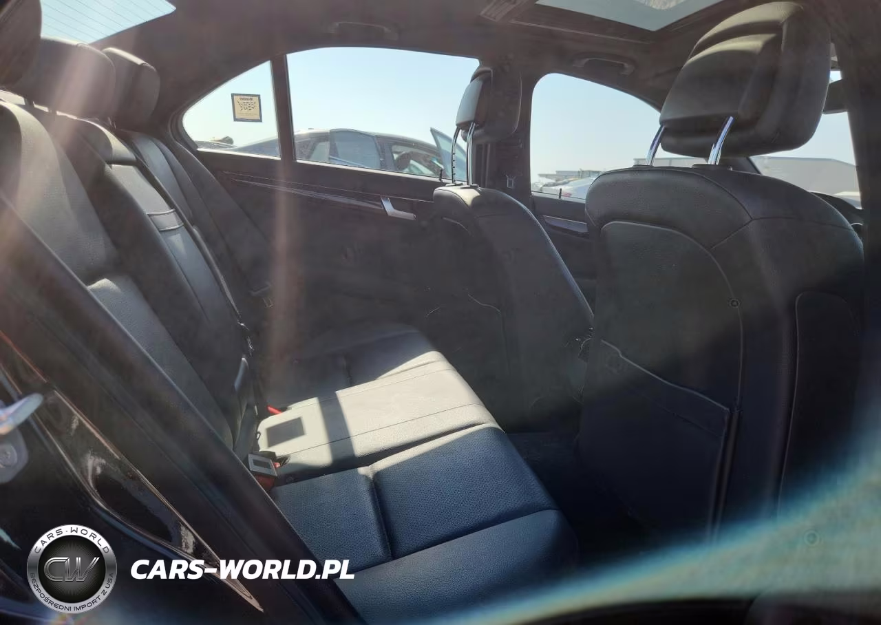2012 Mercedes-Benz C 300 4Matic VIN:WDDGF8BB9CR228787 - 10