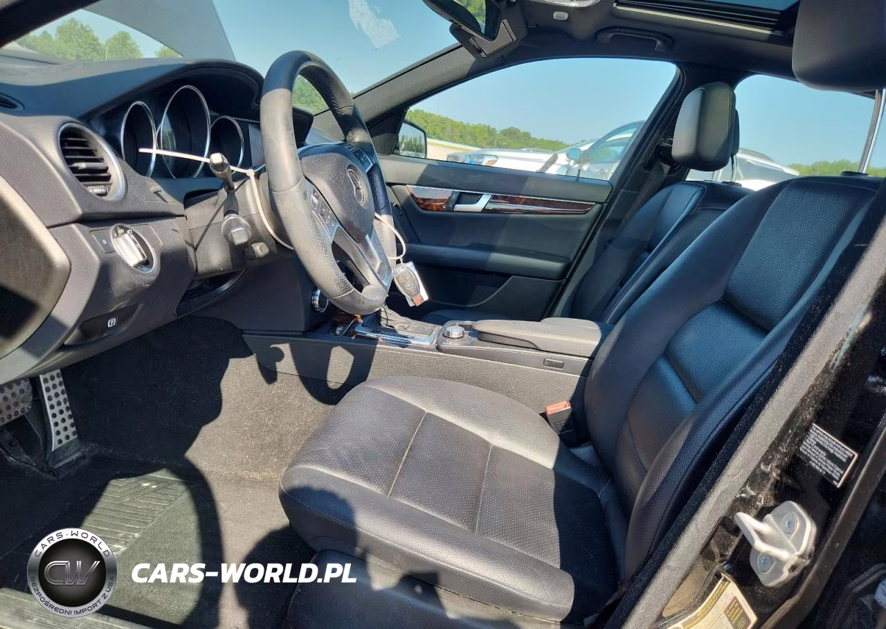 2012 Mercedes-Benz C 300 4Matic VIN:WDDGF8BB9CR228787 - 7