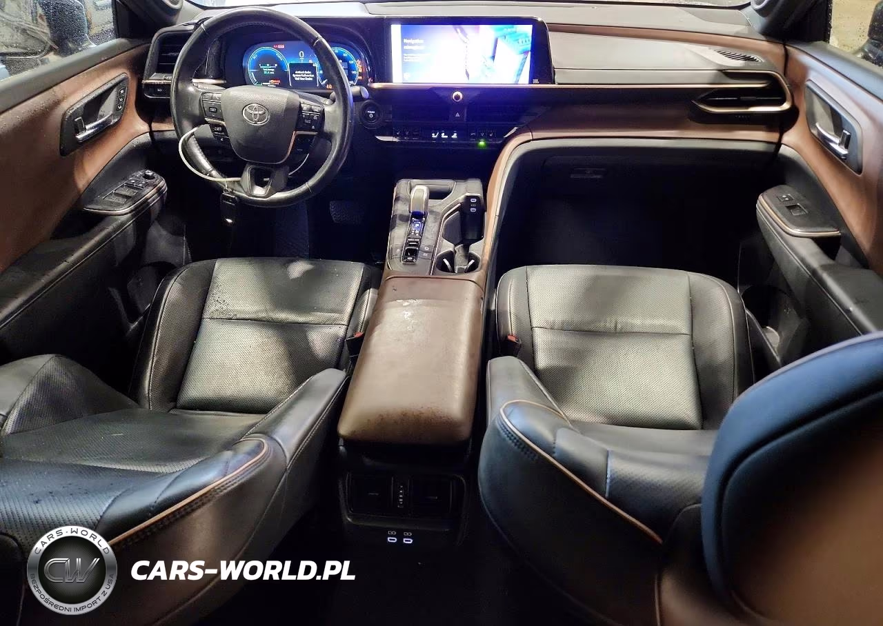 2023 Toyota Crown Limited VIN:JTDAAAAF2P3005848 - 8
