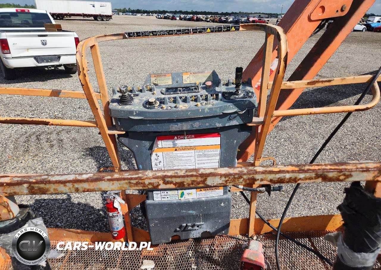2017 Jlg 1350Sjp - Lifting And Rigging VIN:0300137297 - 6