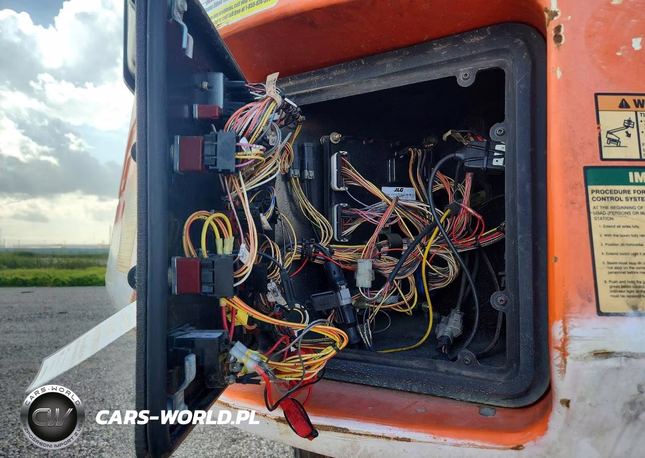 2017 Jlg 1350Sjp - Lifting And Rigging VIN:0300137297 - 7